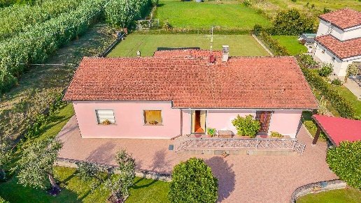 casa indipendente in vendita a Santo Stefano di Magra