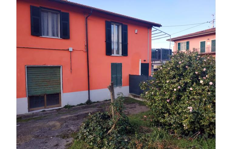 casa indipendente in vendita a Santo Stefano di Magra in zona Ponzano Magra