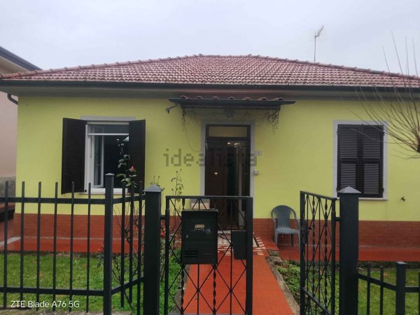 casa indipendente in vendita a Santo Stefano di Magra