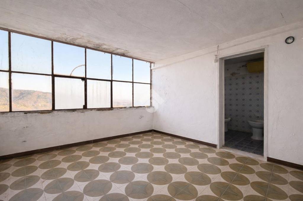 appartamento in vendita a Santo Stefano di Magra in zona Ponzano Superiore