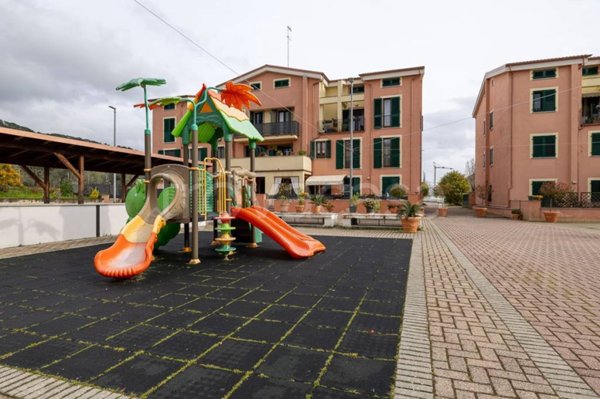 appartamento in vendita a Santo Stefano di Magra