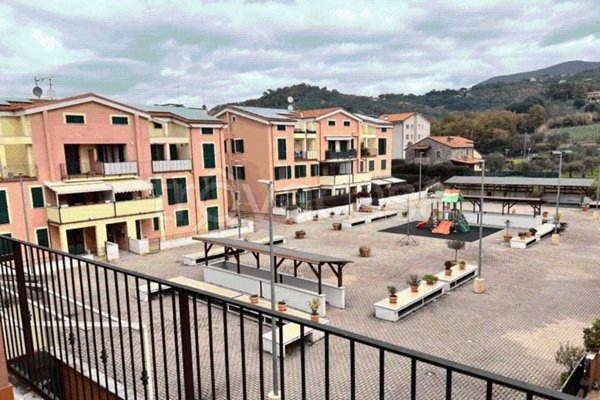 appartamento in vendita a Santo Stefano di Magra