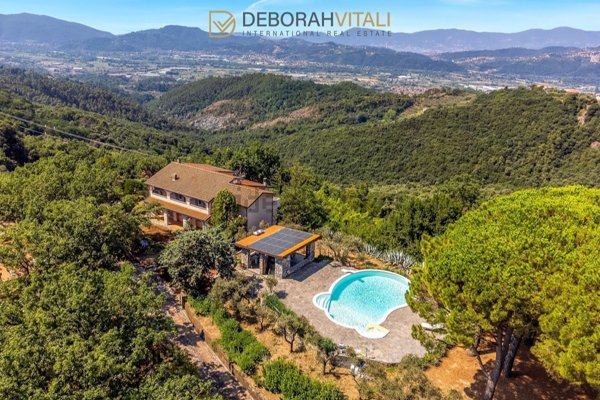 casa indipendente in vendita a Santo Stefano di Magra