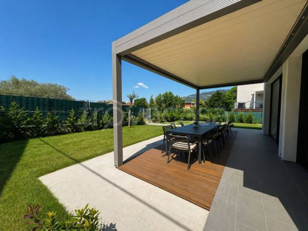 casa indipendente in vendita a Santo Stefano di Magra in zona Ponzano Magra