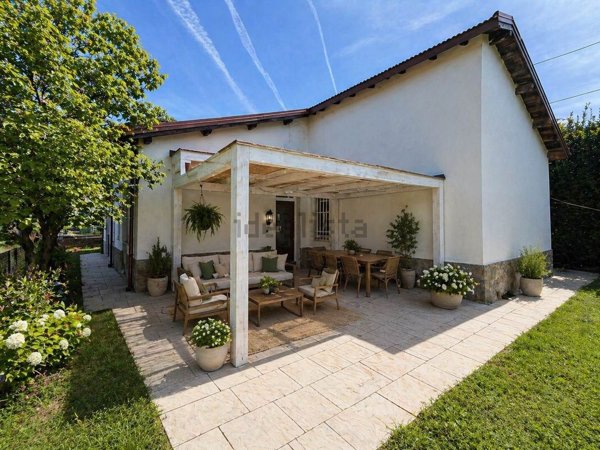 casa indipendente in vendita a Santo Stefano di Magra