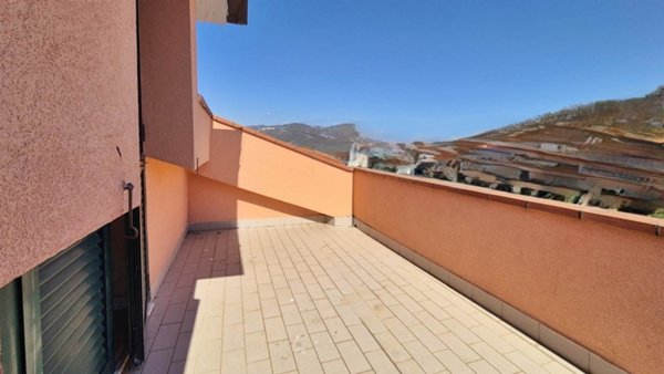 appartamento in vendita a Santo Stefano di Magra in zona Ponzano Magra