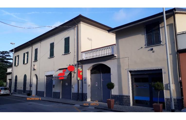 intera palazzina in vendita a Santo Stefano di Magra