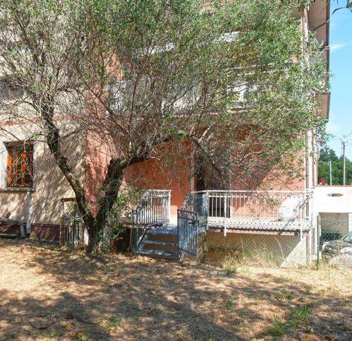 appartamento in vendita a Santo Stefano di Magra in zona Ponzano Magra