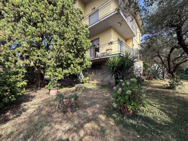 appartamento in vendita a Santo Stefano di Magra in zona Ponzano Magra