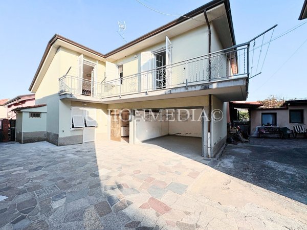 casa indipendente in vendita a Santo Stefano di Magra in zona Ponzano Magra