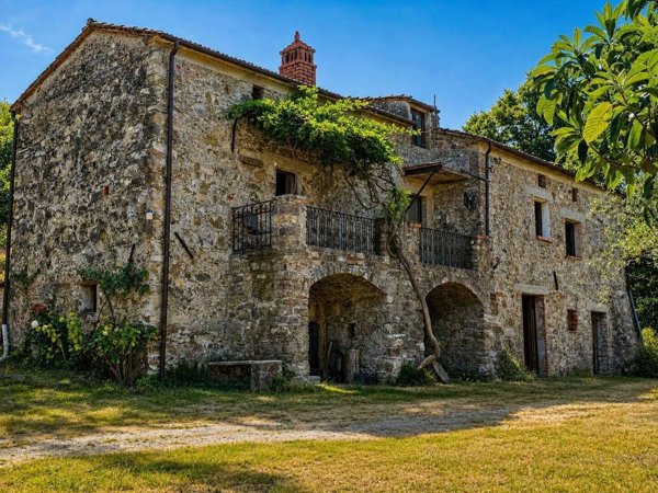casa indipendente in vendita a Santo Stefano di Magra in zona Ponzano Magra