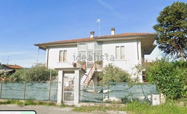 casa indipendente in vendita a Santo Stefano di Magra in zona Ponzano Magra