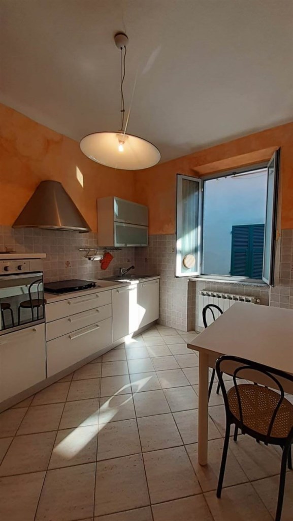appartamento in vendita a Santo Stefano di Magra in zona Ponzano Magra