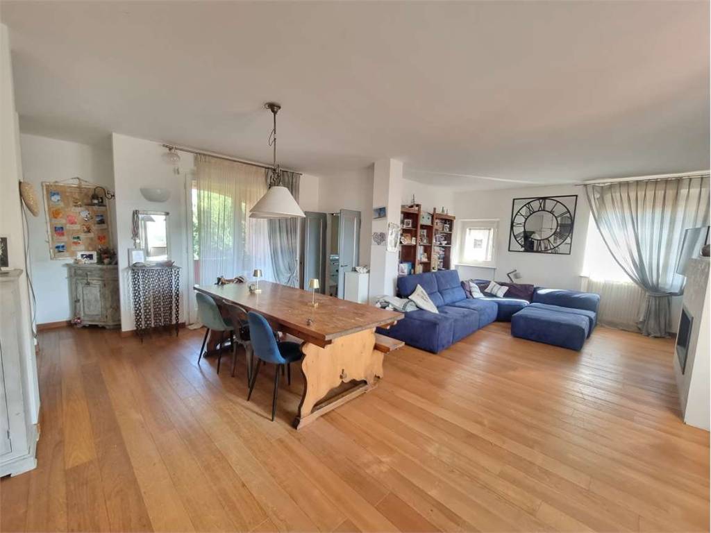 appartamento in vendita a Sarzana