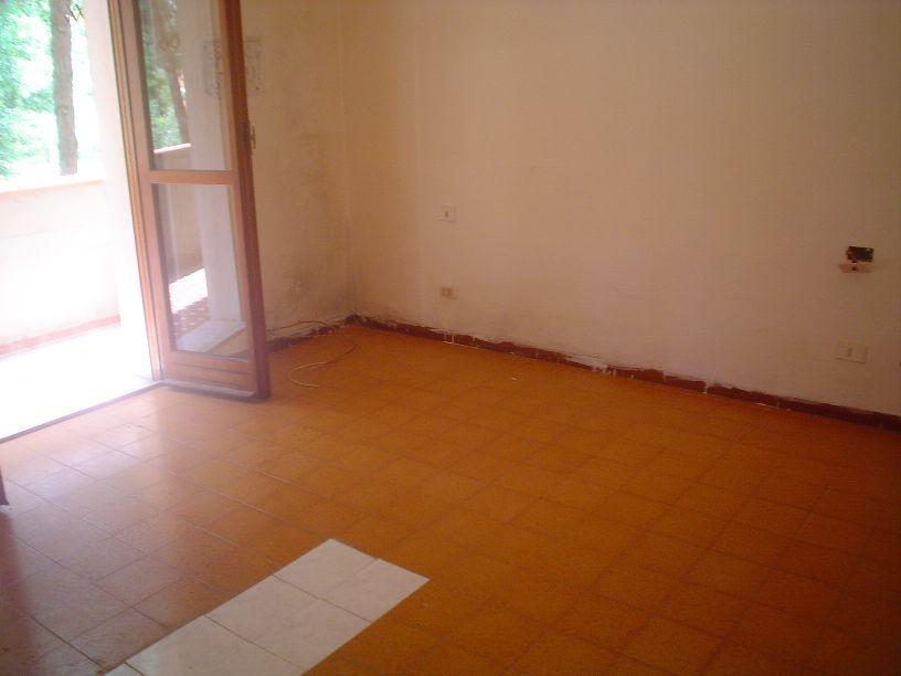 appartamento in vendita a Sarzana in zona Marinella di Sarzana