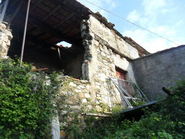 appartamento in vendita a Sarzana in zona Falcinello