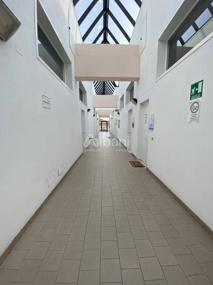 ufficio in vendita a Sarzana