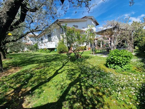 casa indipendente in vendita a Sarzana in zona San Lazzaro