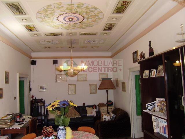casa indipendente in vendita a Sarzana in zona Falcinello