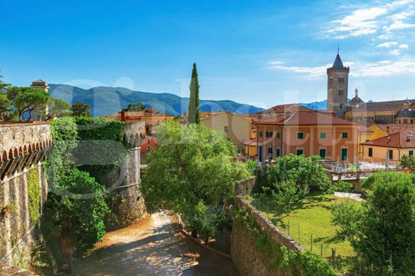 appartamento in vendita a Sarzana