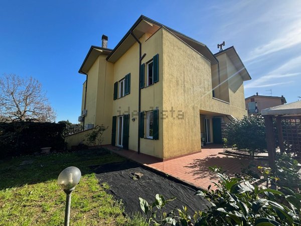appartamento in vendita a Sarzana