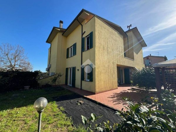 appartamento in vendita a Sarzana