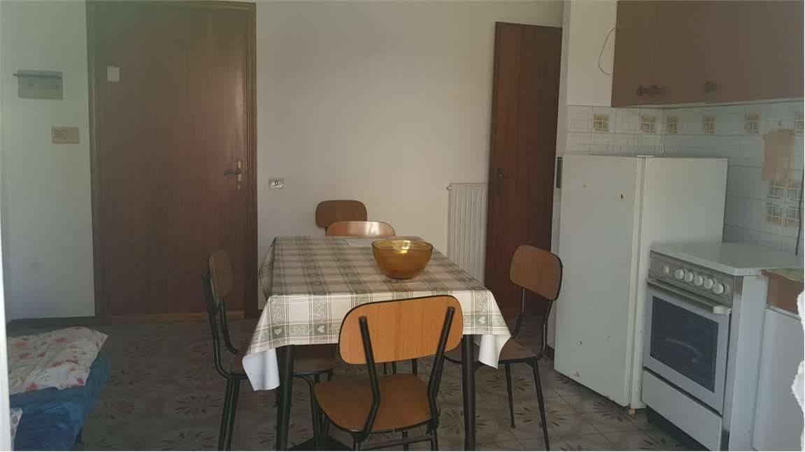 appartamento in vendita a Sarzana in zona Marinella di Sarzana