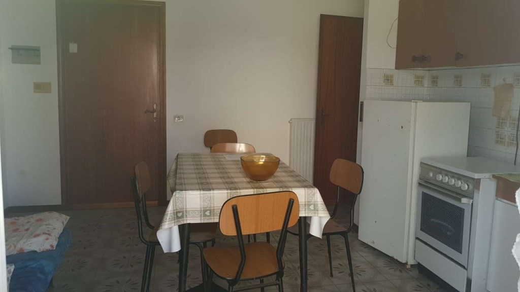 appartamento in vendita a Sarzana in zona Marinella di Sarzana