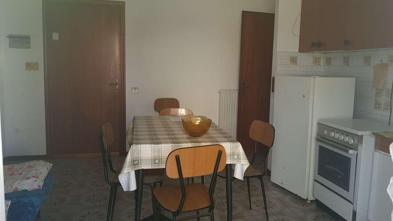 appartamento in vendita a Sarzana in zona Marinella di Sarzana