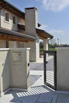 casa indipendente in vendita a Sarzana in zona Falcinello