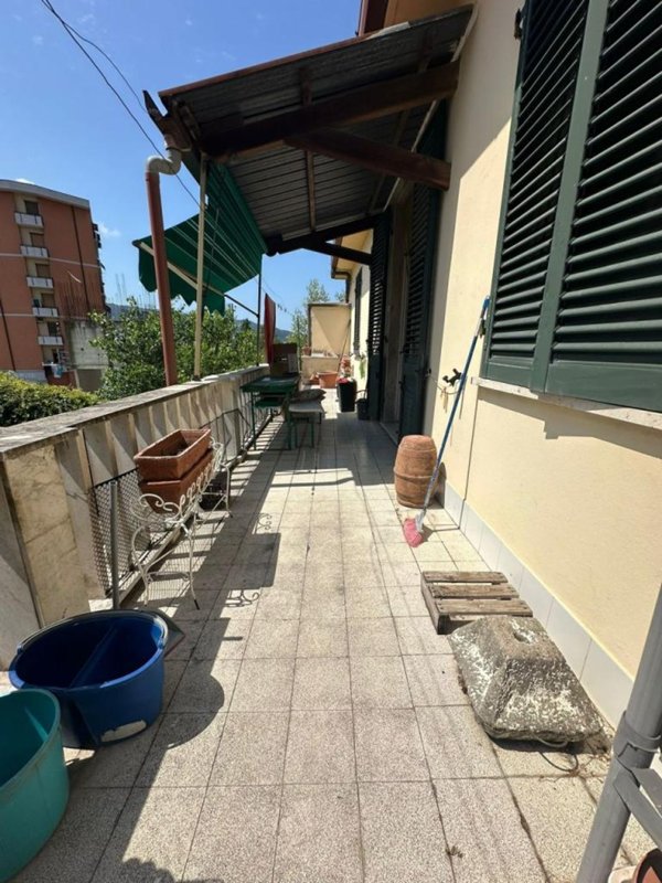 appartamento in affitto a Sarzana