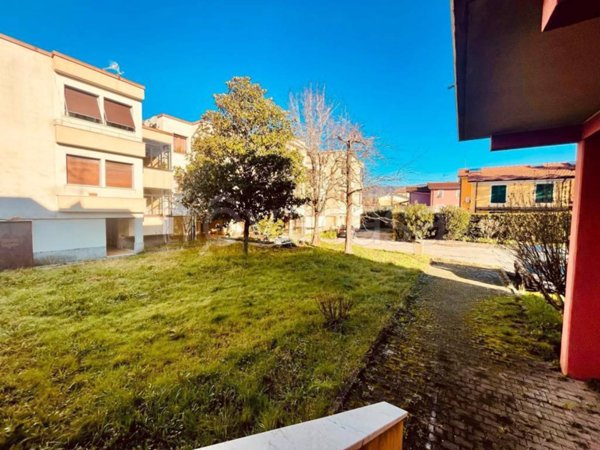 appartamento in vendita a Sarzana