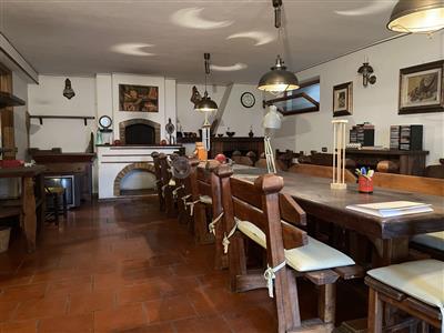 casa indipendente in vendita a Sarzana