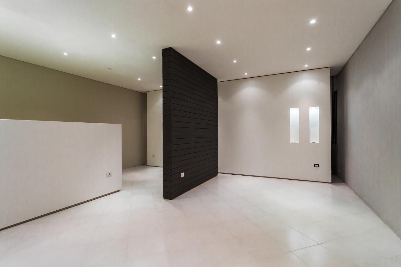 negozio in affitto a Sarzana