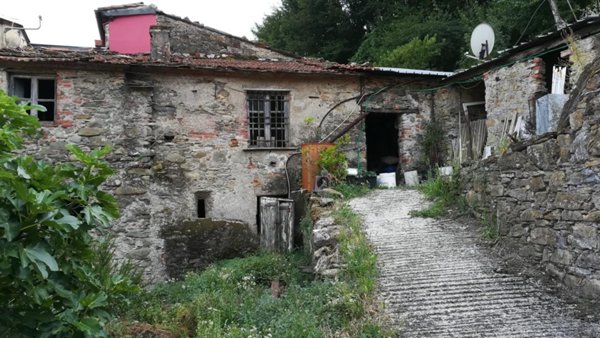 terreno agricolo in vendita a Sarzana
