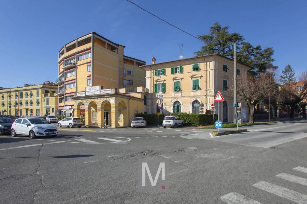 casa indipendente in vendita a Sarzana