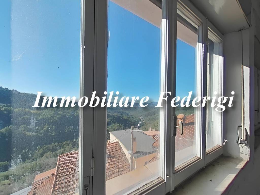 appartamento in vendita a Sarzana in zona Falcinello