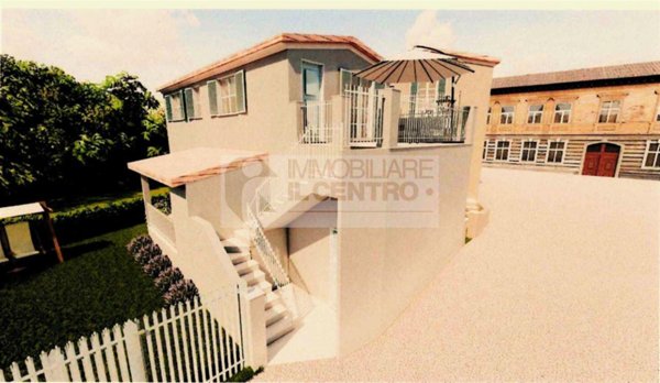 casa indipendente in vendita a Sarzana