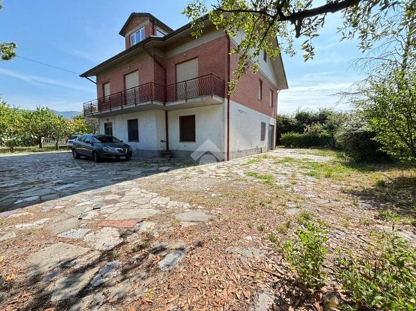 appartamento in vendita a Sarzana