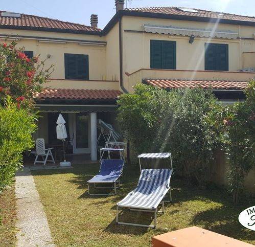casa indipendente in vendita a Sarzana in zona San Lazzaro