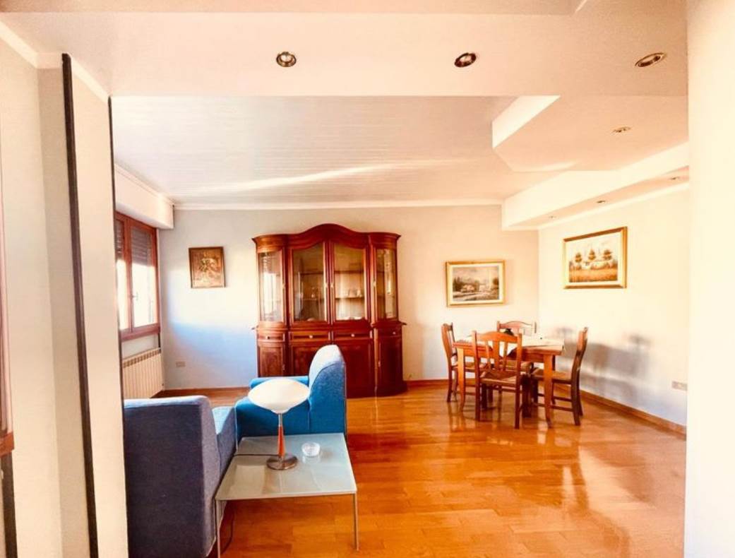 appartamento in vendita a Sarzana