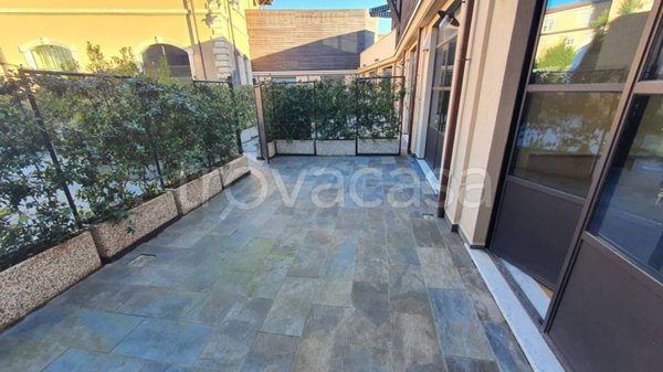 casa indipendente in vendita a Sarzana