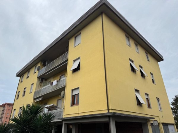 appartamento in vendita a Sarzana
