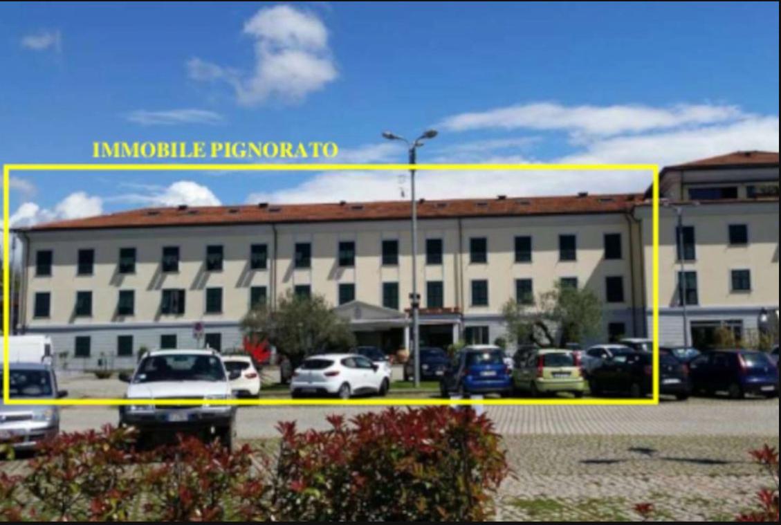 negozio in vendita a Sarzana