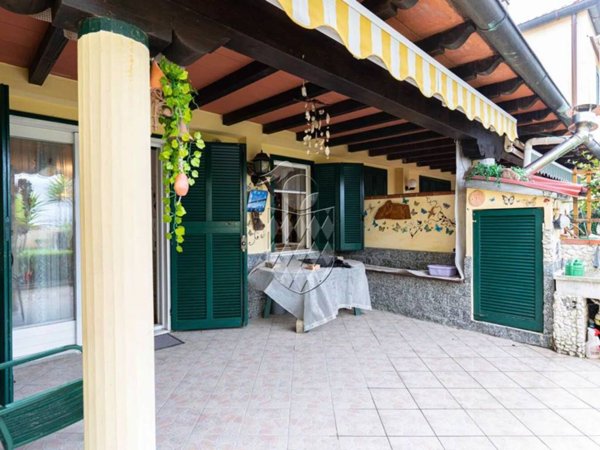 appartamento in vendita a Sarzana