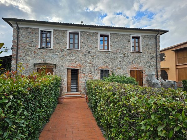 appartamento in vendita a Sarzana in zona San Lazzaro