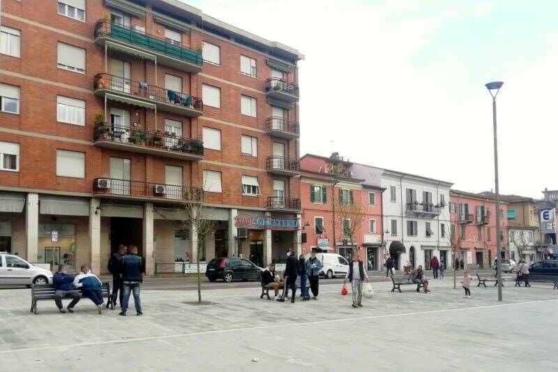 negozio in vendita a Sarzana