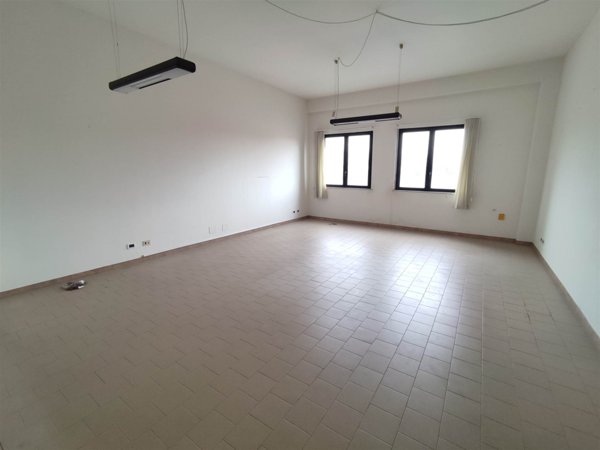 ufficio in vendita a Sarzana