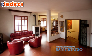 casa indipendente in vendita a Sarzana