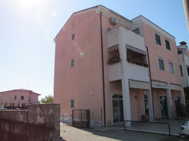 appartamento in vendita a Sarzana